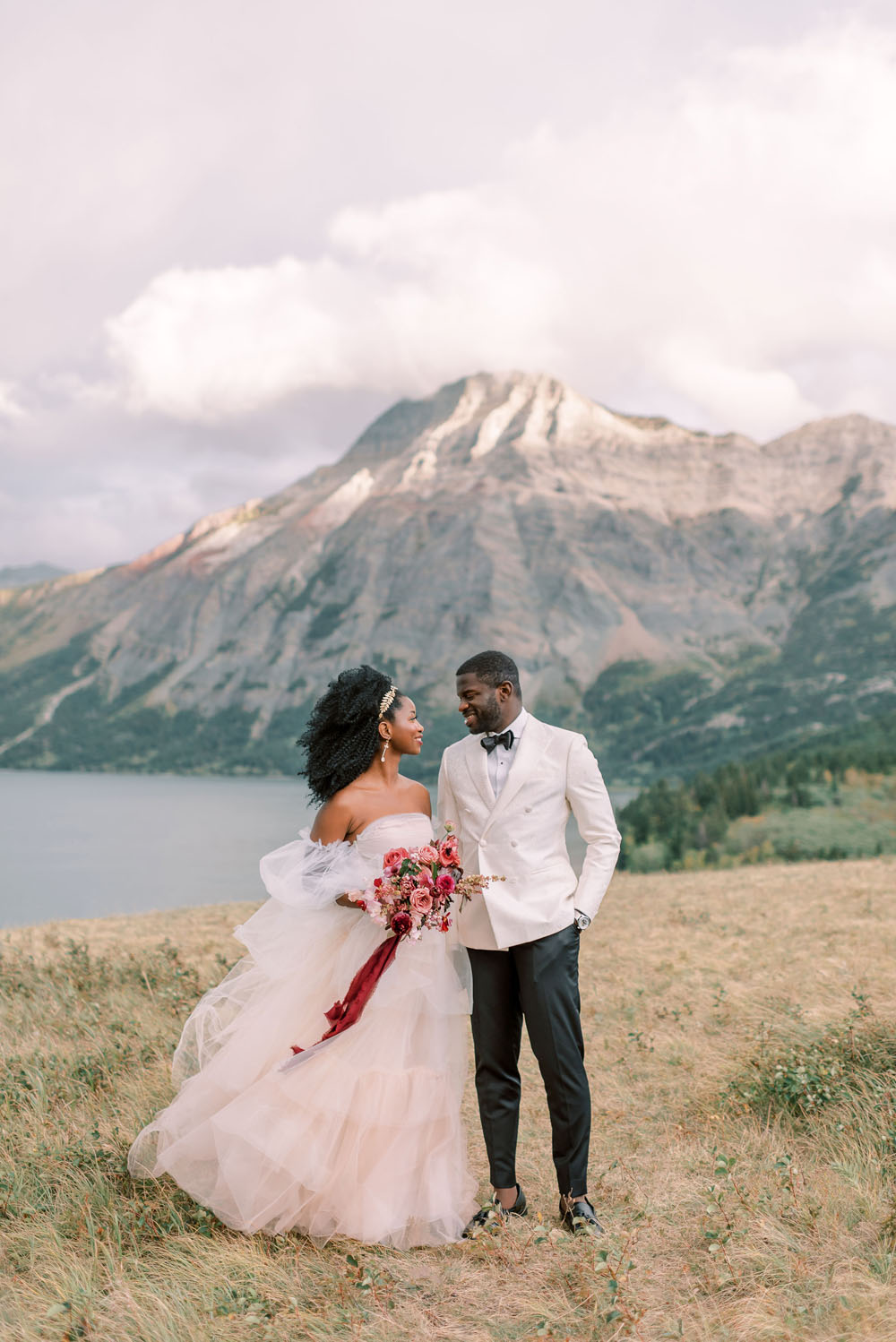 Stunning views meet fine art details in this fall Canada elopement