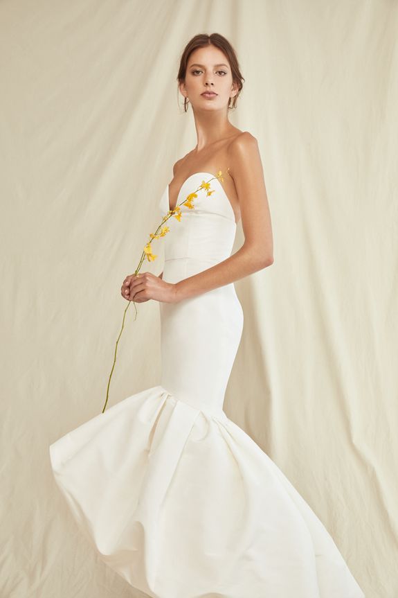 oscar de la renta bridal gown