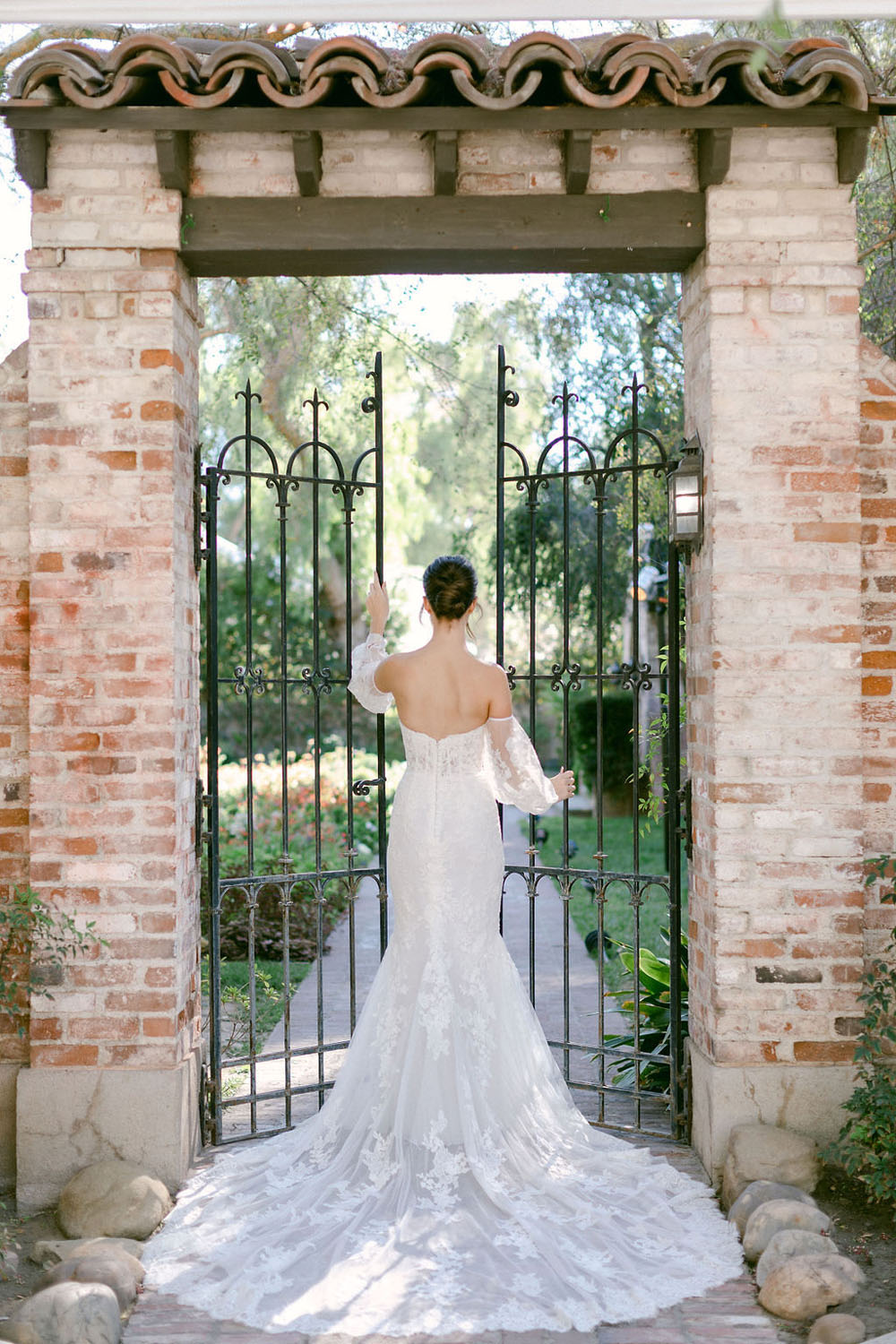 Modern Tuscan Boho Themed wedding