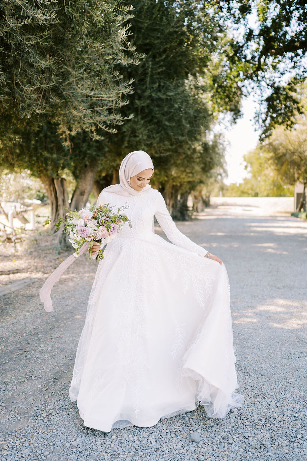 Chic summer wedding with a nod to Palestinian culture