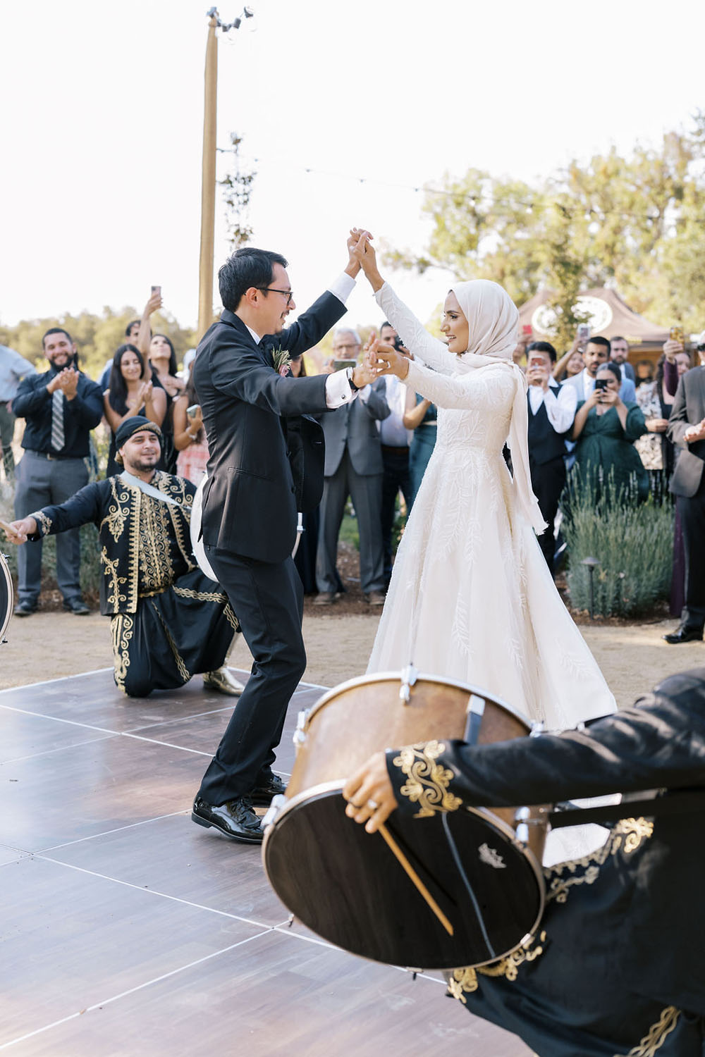 Chic summer wedding with a nod to Palestinian culture