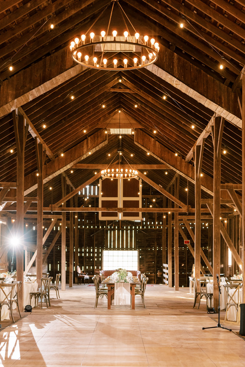 gorgeous rustic barn wedding venue