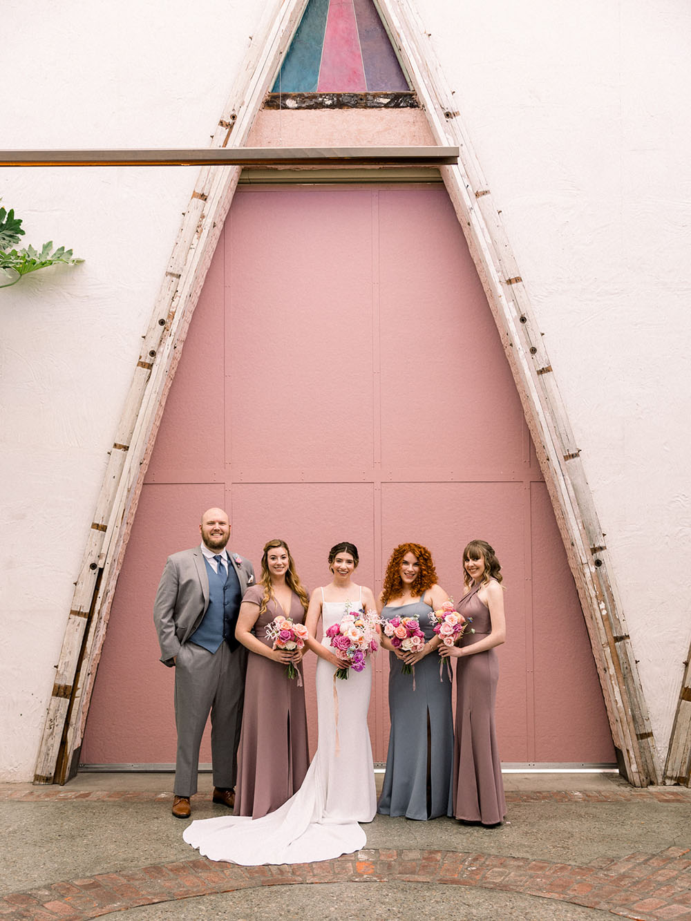 Colorful modern Los Angeles wedding at Grass Room