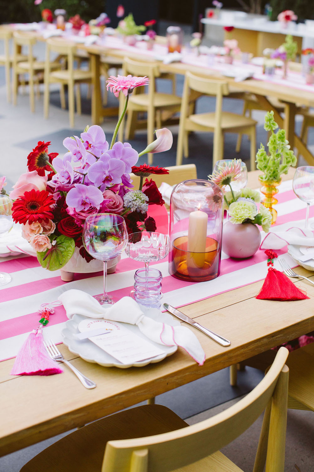 pink and purple wedding tablescape