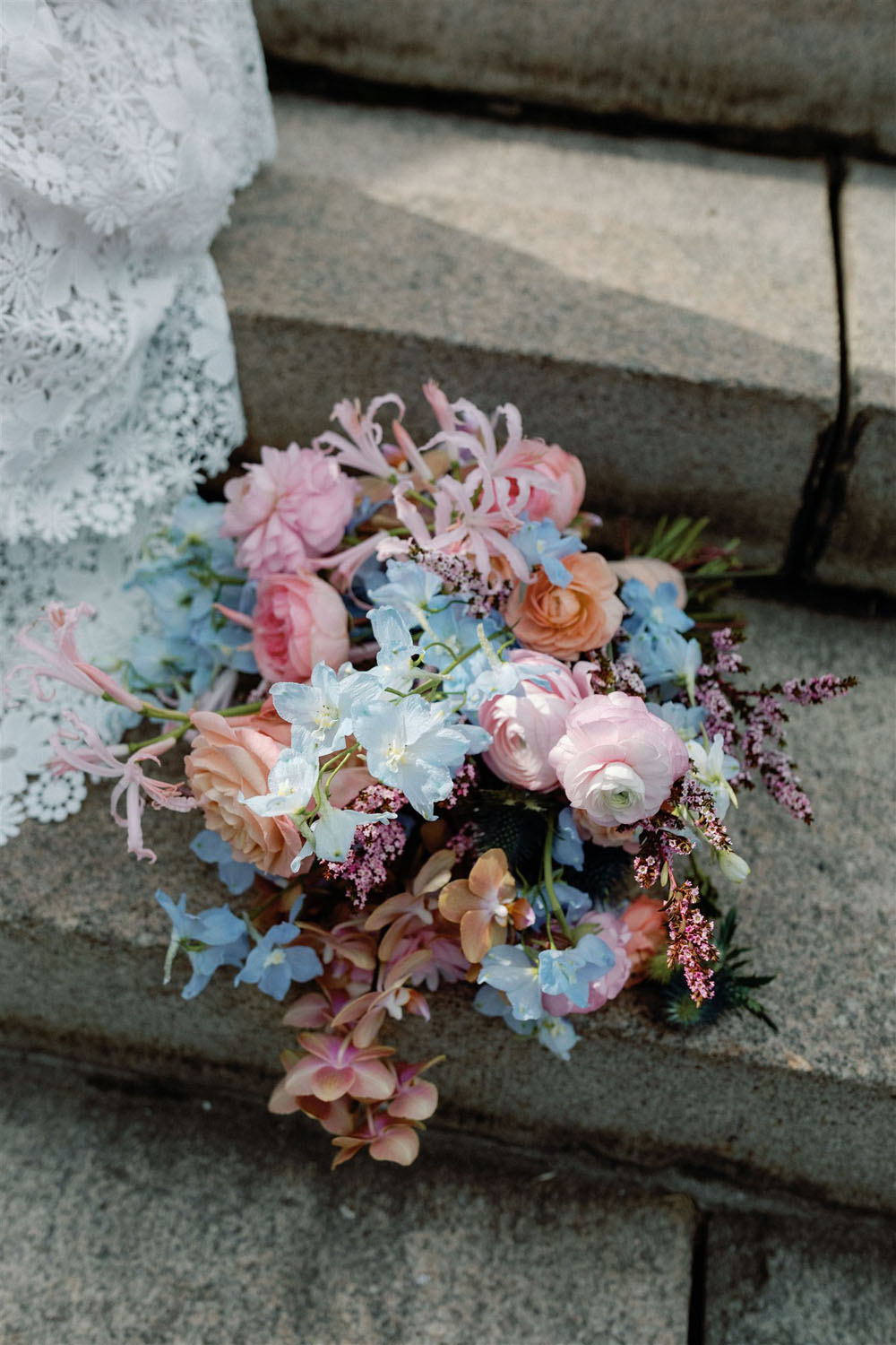 pastel bridal bouquet