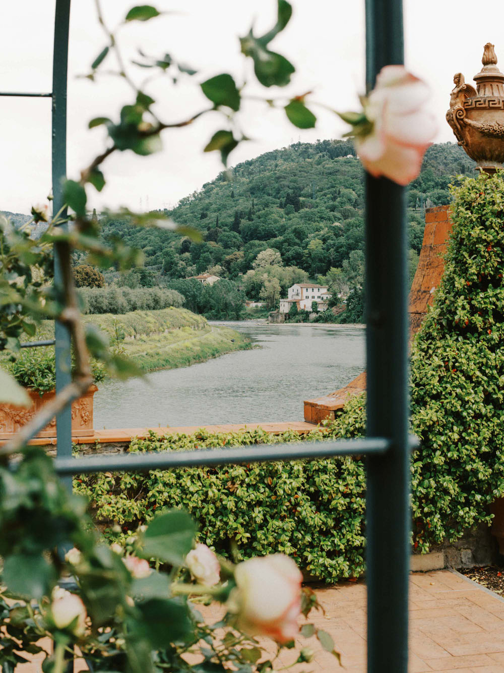 Modern, romantic terracotta-toned Tuscany wedding at Villa La Massa in Florence 