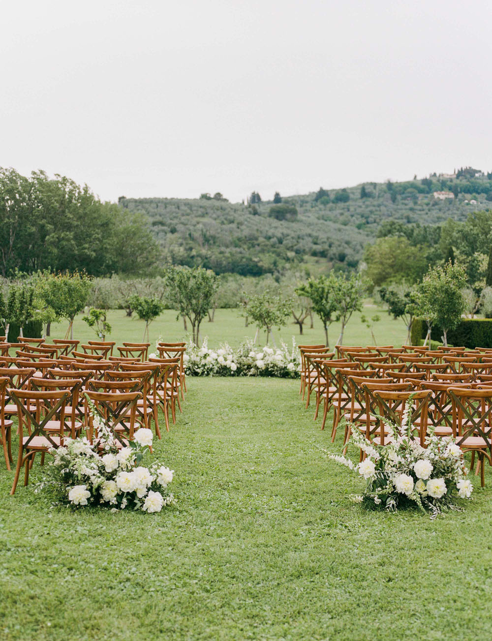 Modern, romantic terracotta-toned Tuscany wedding at Villa La Massa in Florence 