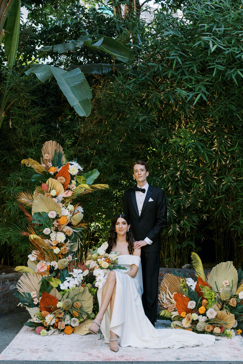 Effortlessly chic tropical wedding in DTLA