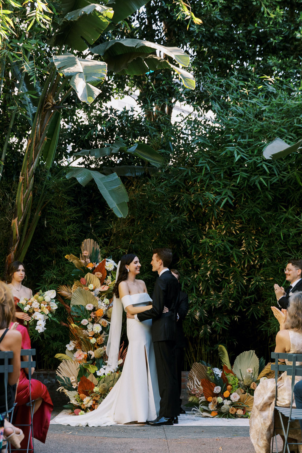 Effortlessly chic tropical Millwick wedding in DTLA