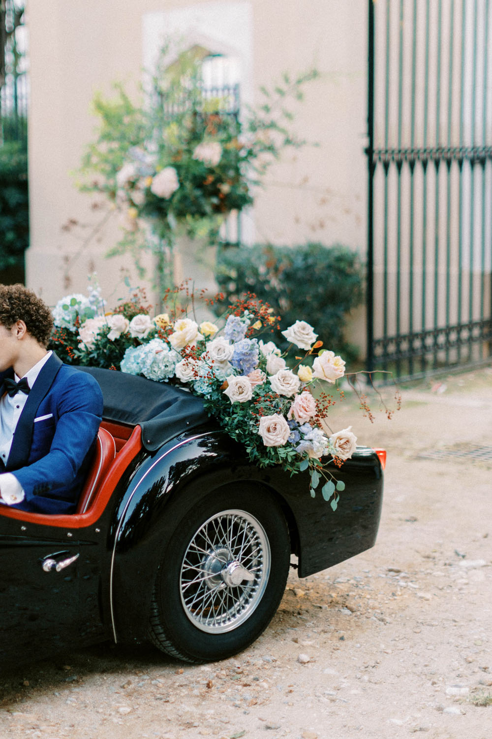 Vintage getaway car for elegant castle wedding in Athens