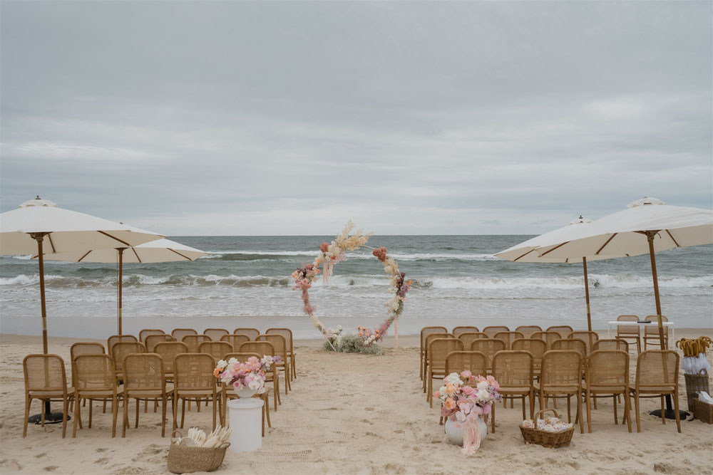 Punchy pink beach wedding in Australia