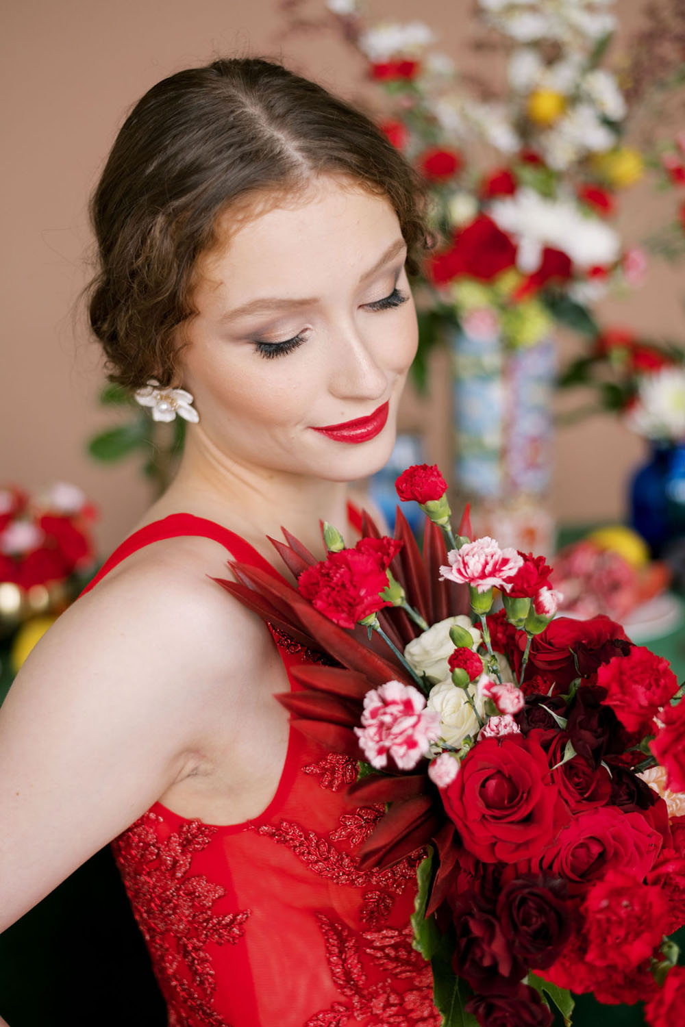 Smoky eye bridal makeup