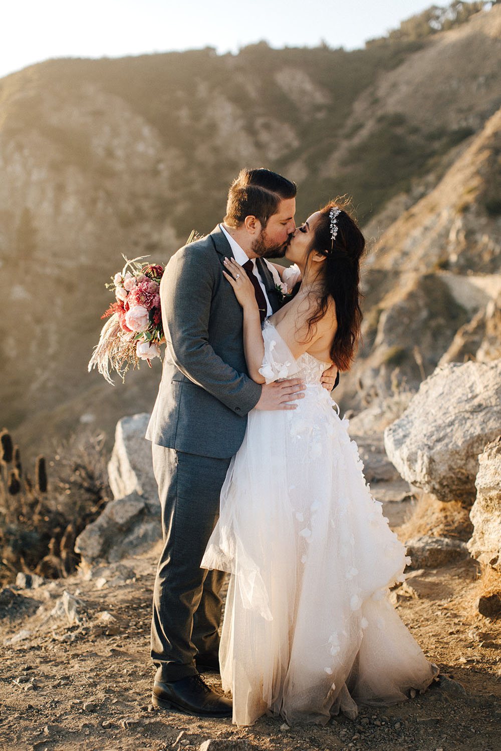 golden hour portraits at Big Sur wedding