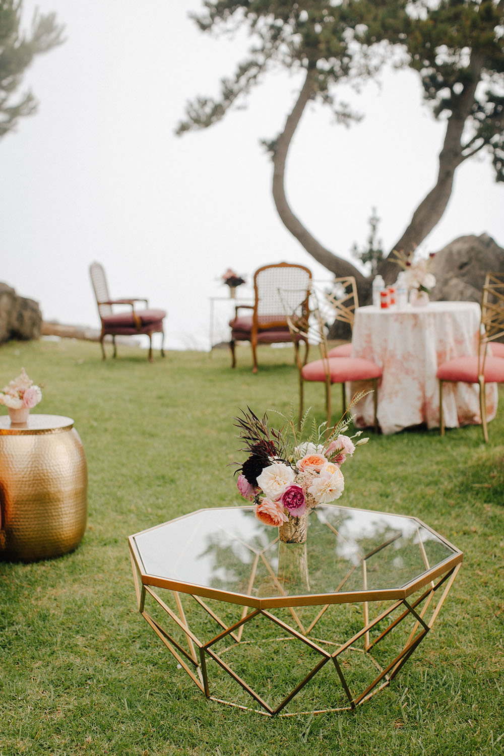 pink and gold wedding decor