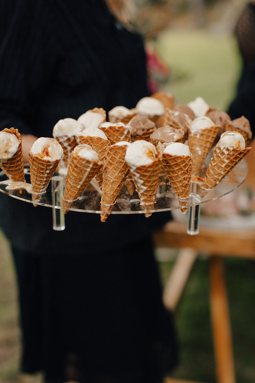 ice cream cone desserts for wedding