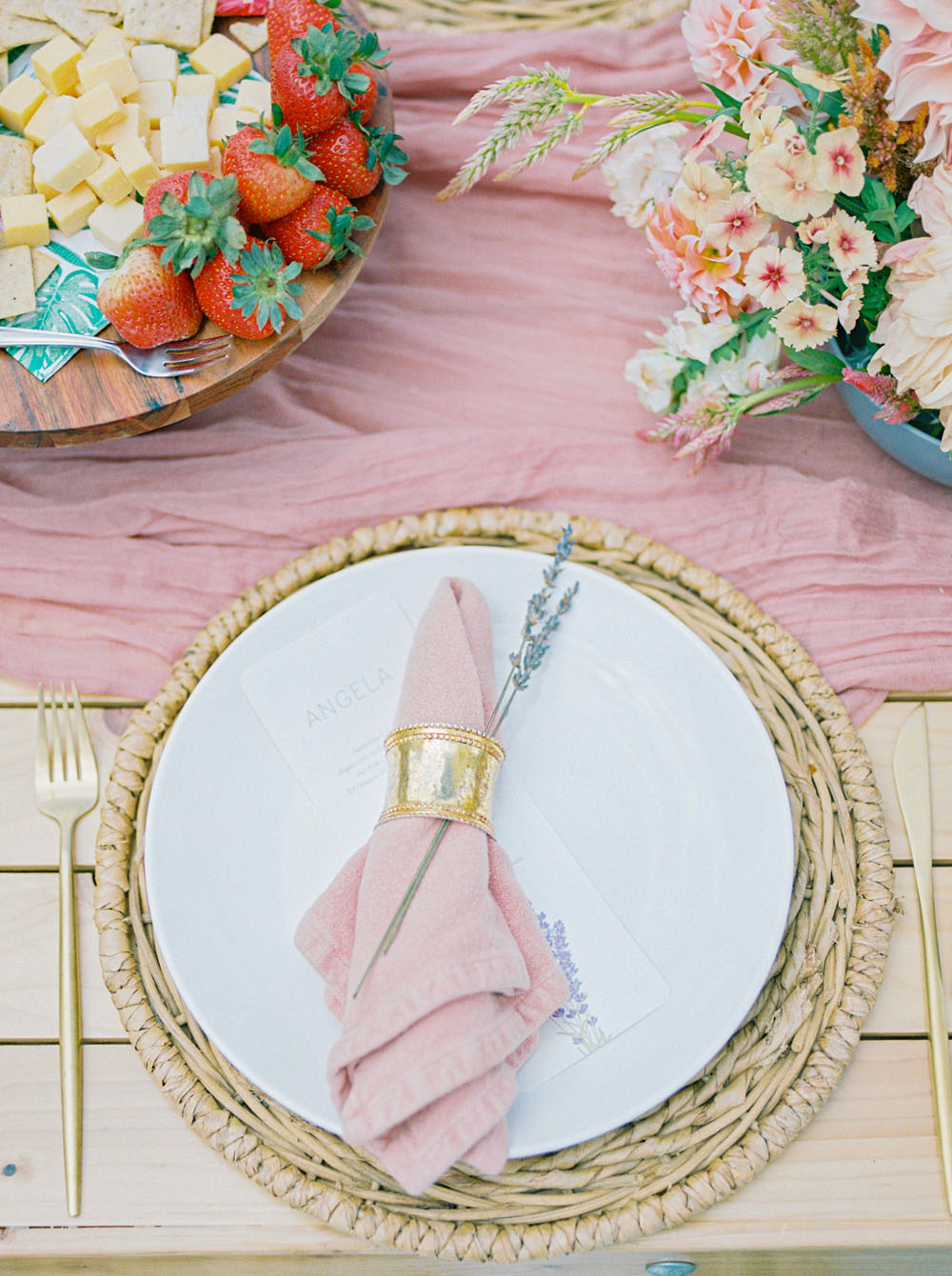 blush place setting for bridal picnic