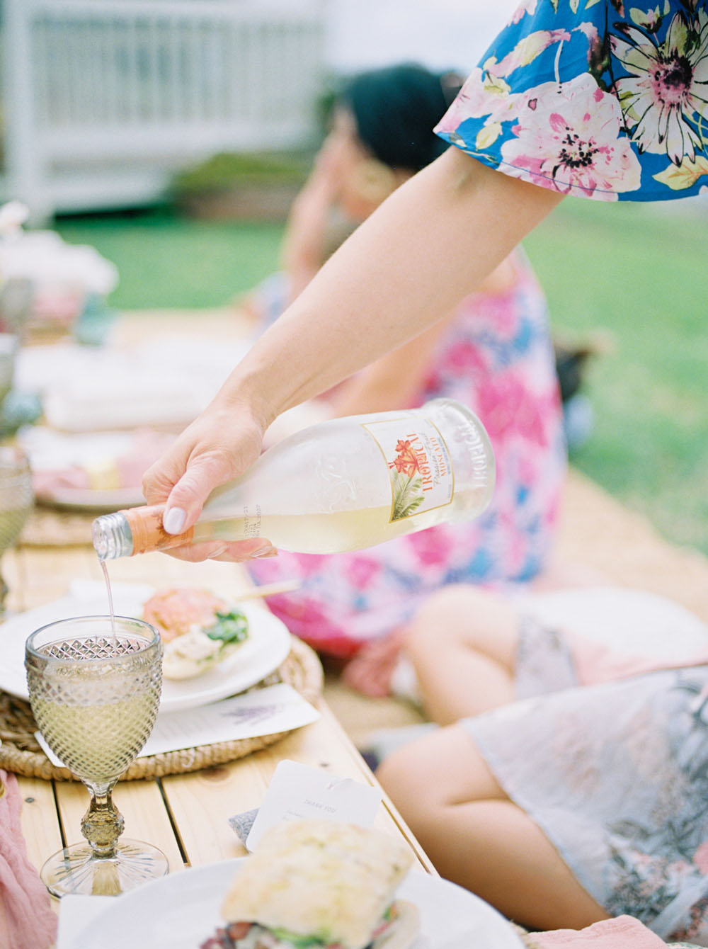 drinks at spring bridal brunch picnic