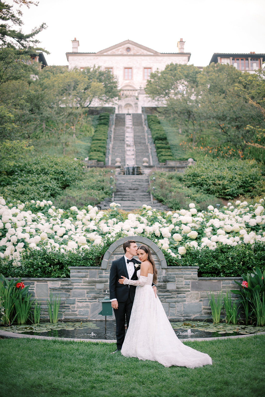 Italy themed wedding at Villa Terrace in Milwaukee