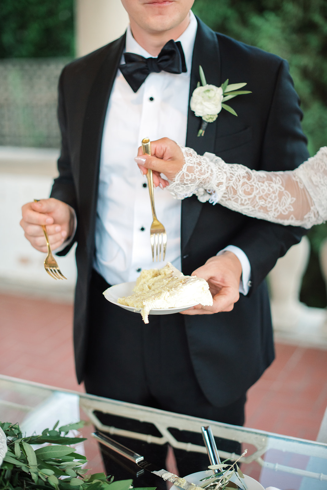 cake cutting at Villa Terrace wedding