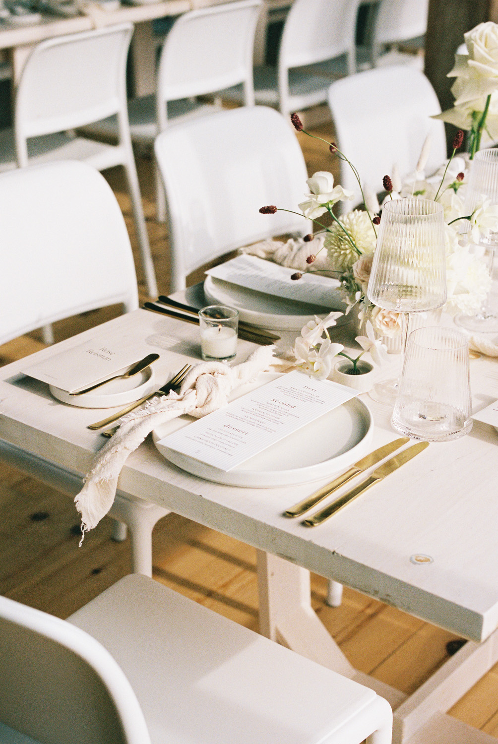 farmhouse wedding with all white table decor