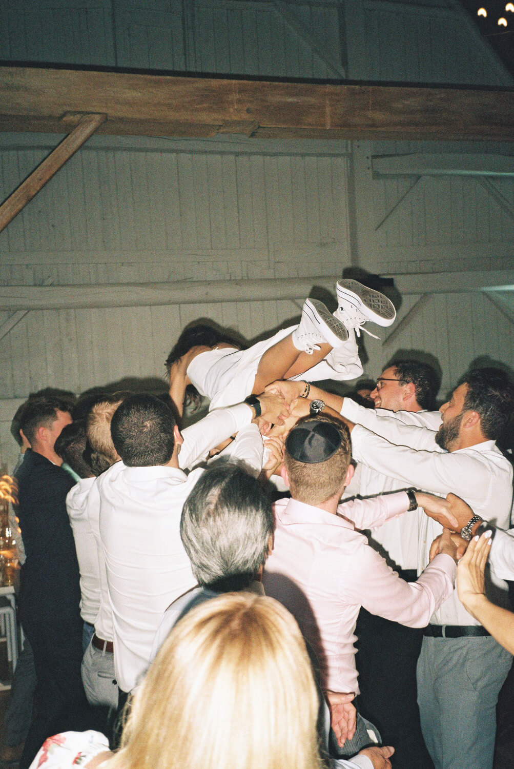 all white modern jewish wedding at Prince Edward County farmhouse venue