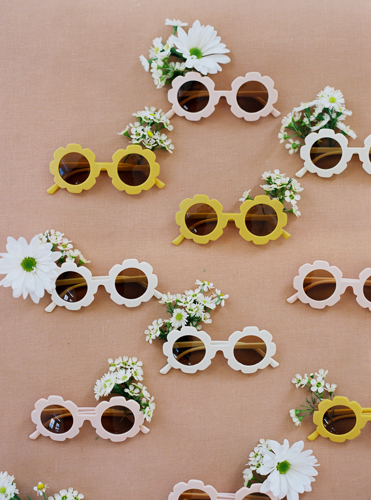 kids daisy sunglasses party favors for fourth birthday party