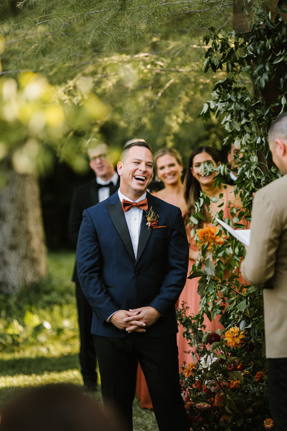 modern rustic northern california wedding ceremony