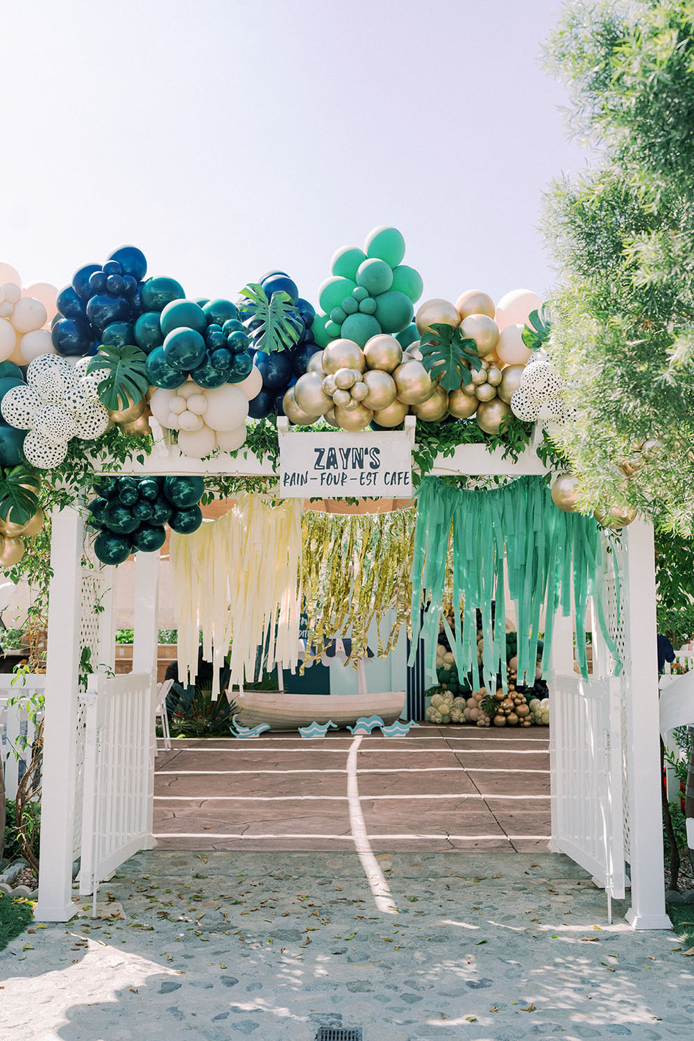 Huge safari balloon arch for Jungle Cruise kids birthday