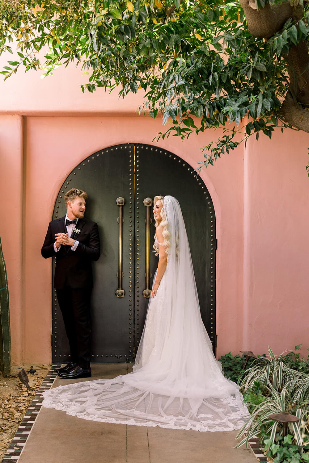 First look at Glam black and pink Sands Hotel Palm Springs