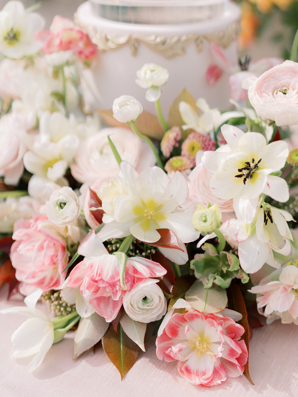 spring wedding flowers