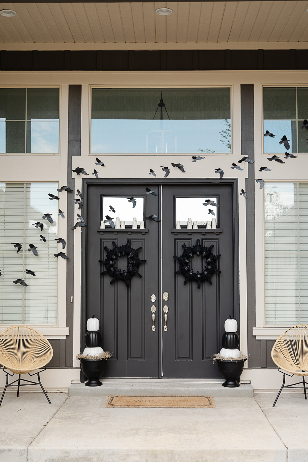 outdoor halloween decor for black front doors