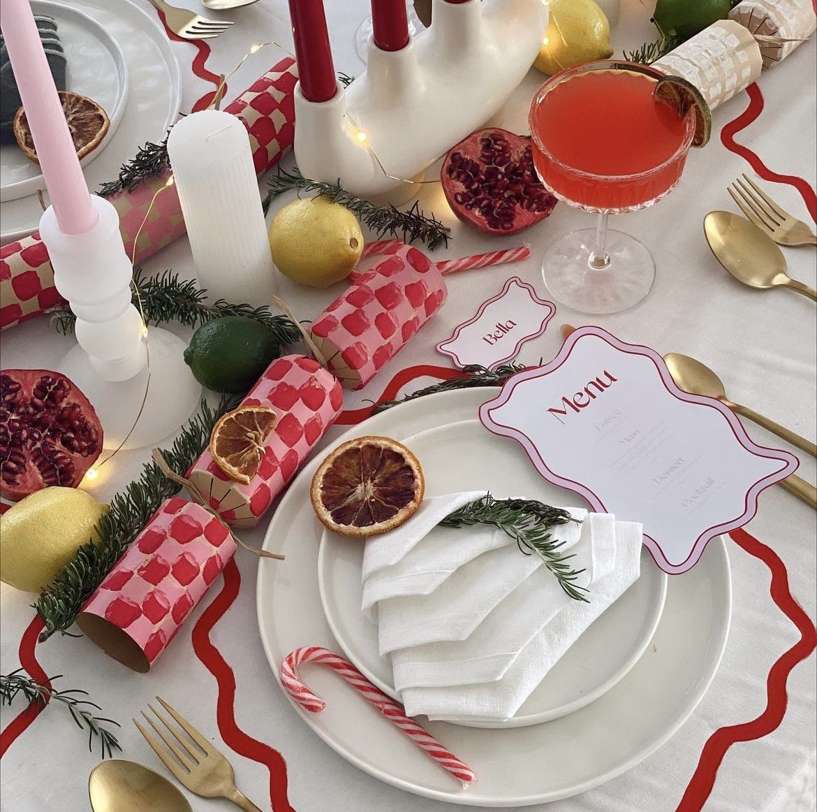 holiday table decor