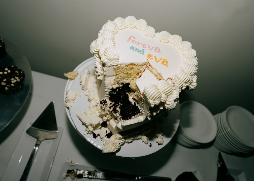 kitschy heart wedding cake