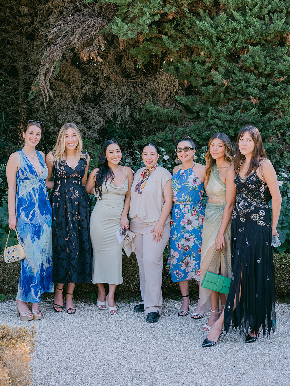 wedding guests wearing blue for summer wedding