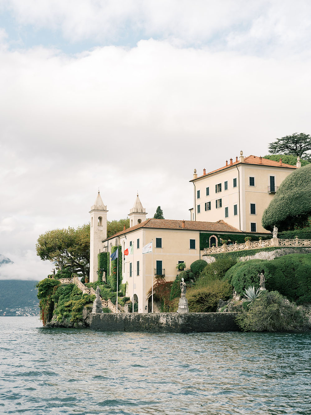 Villa overlooking Lake Como