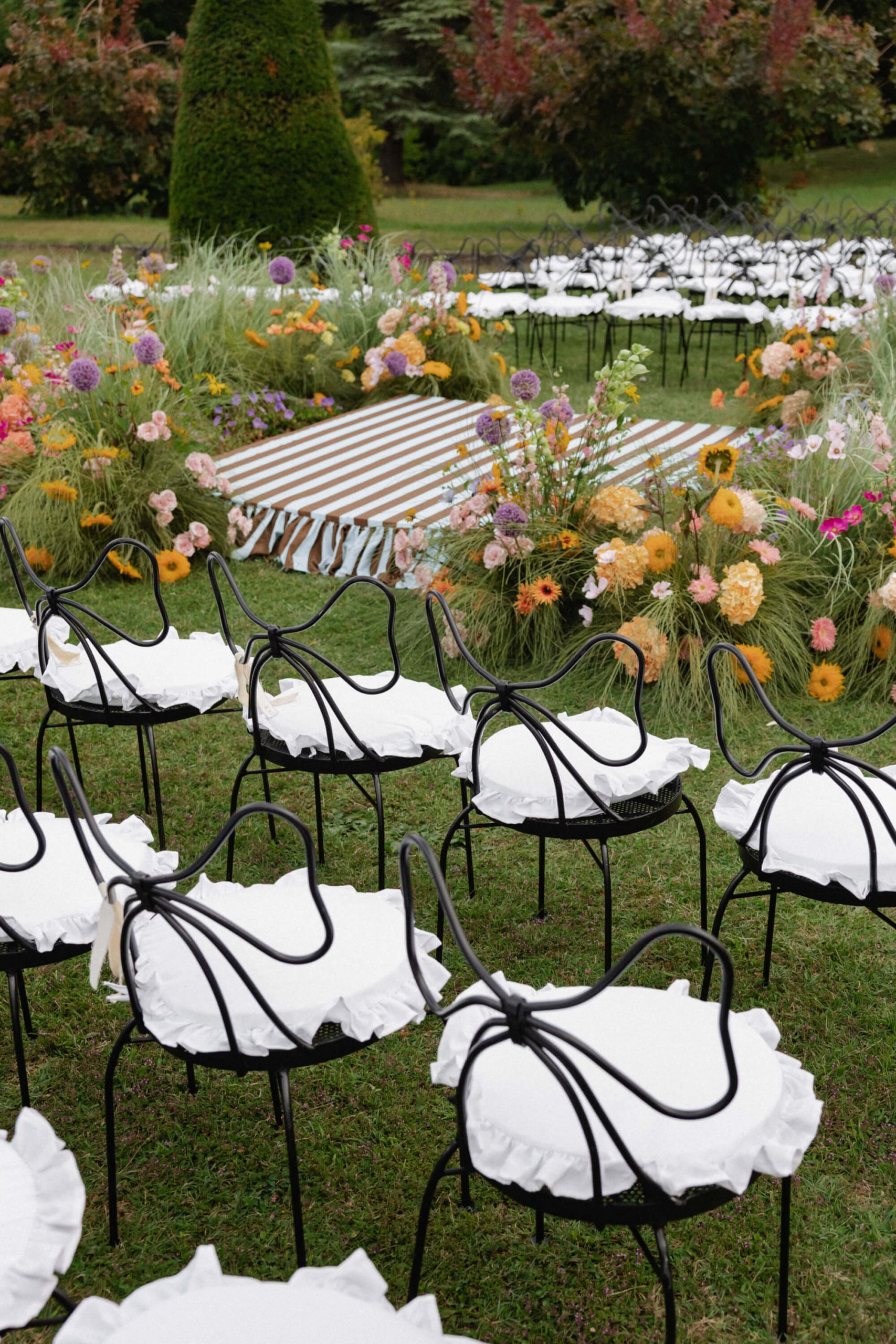 bow wedding ceremony chairs
