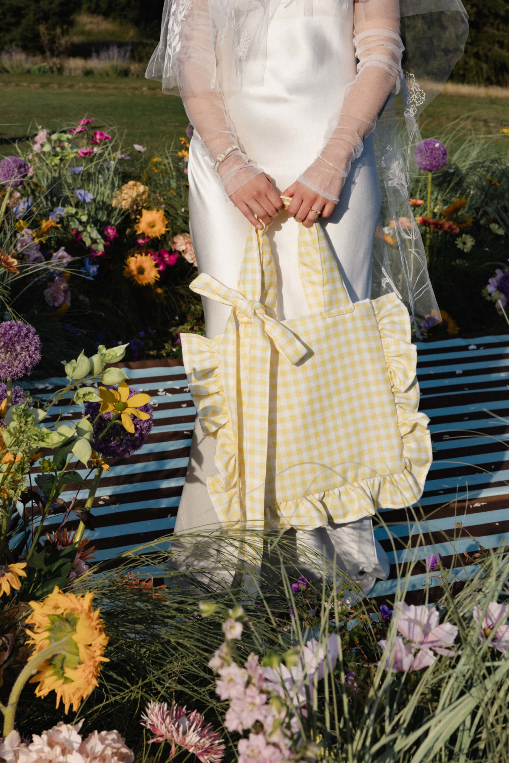 unique wedding bag favor