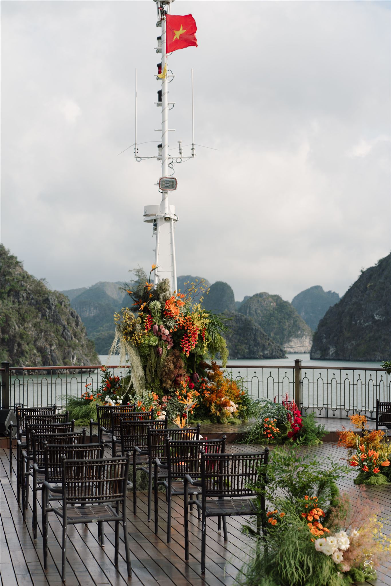 Indochine cruise at sunset in Halong Bay