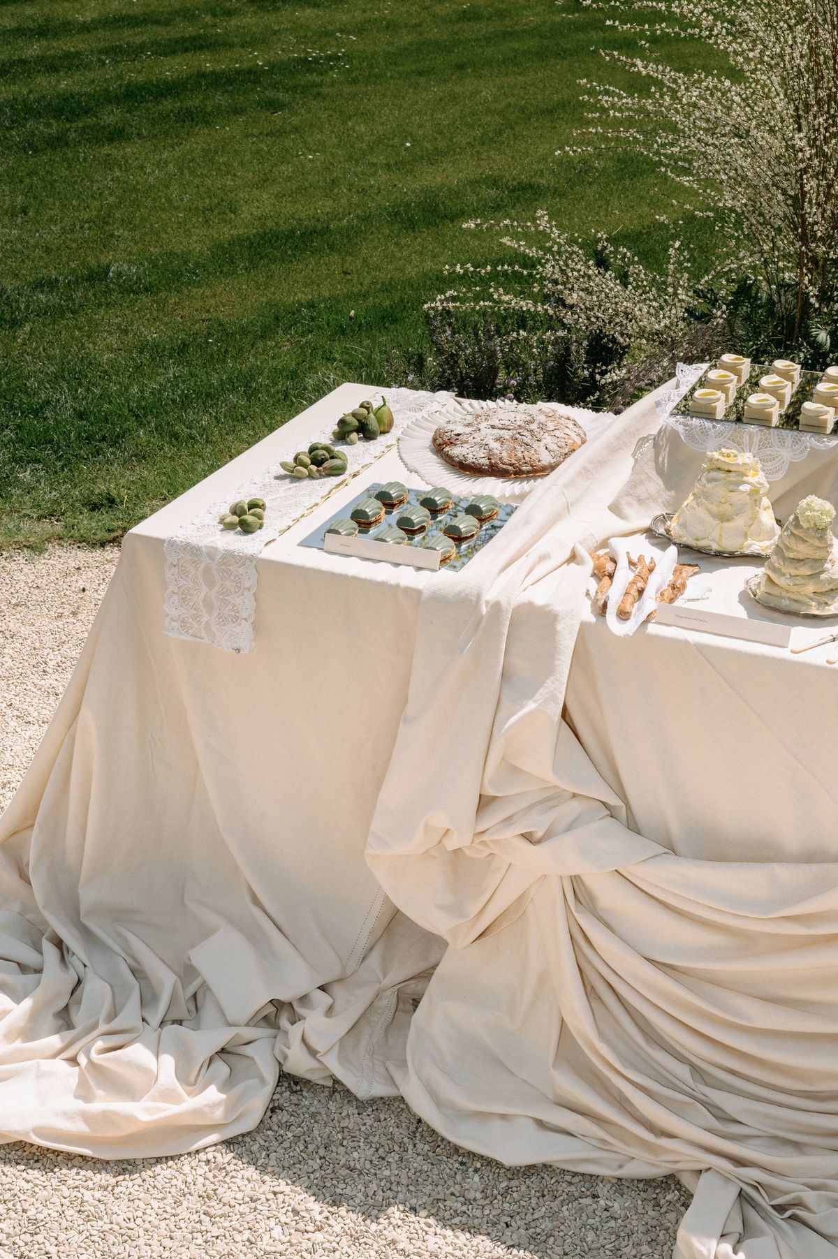 Cloud Dancer wedding decor