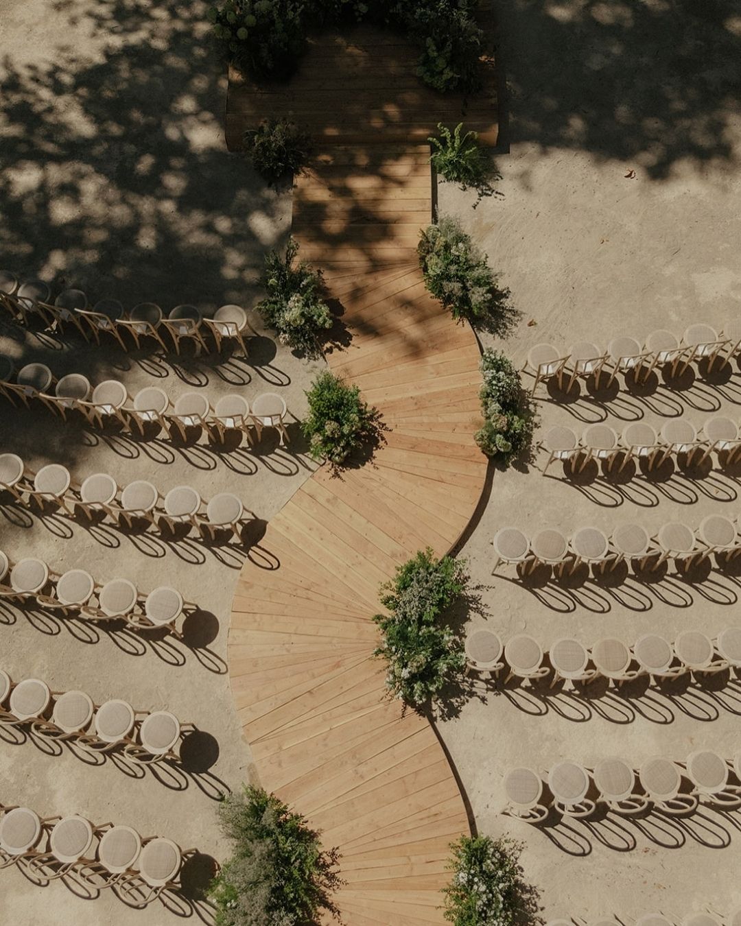 wedding ceremony aisle trend