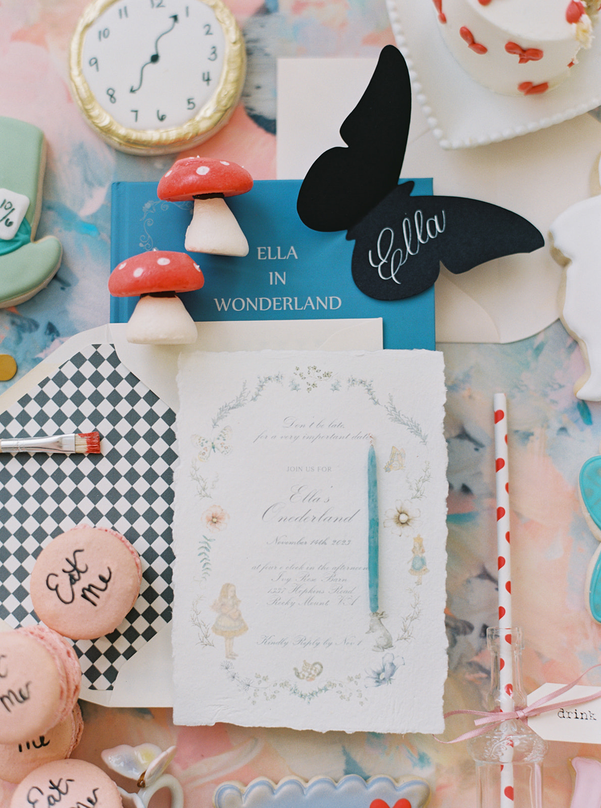 Alice in Wonderland kids party invites