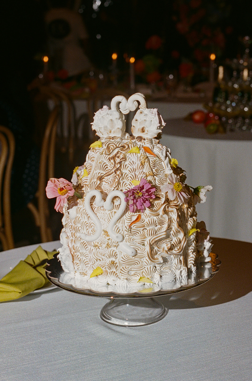 Modern wedding cake