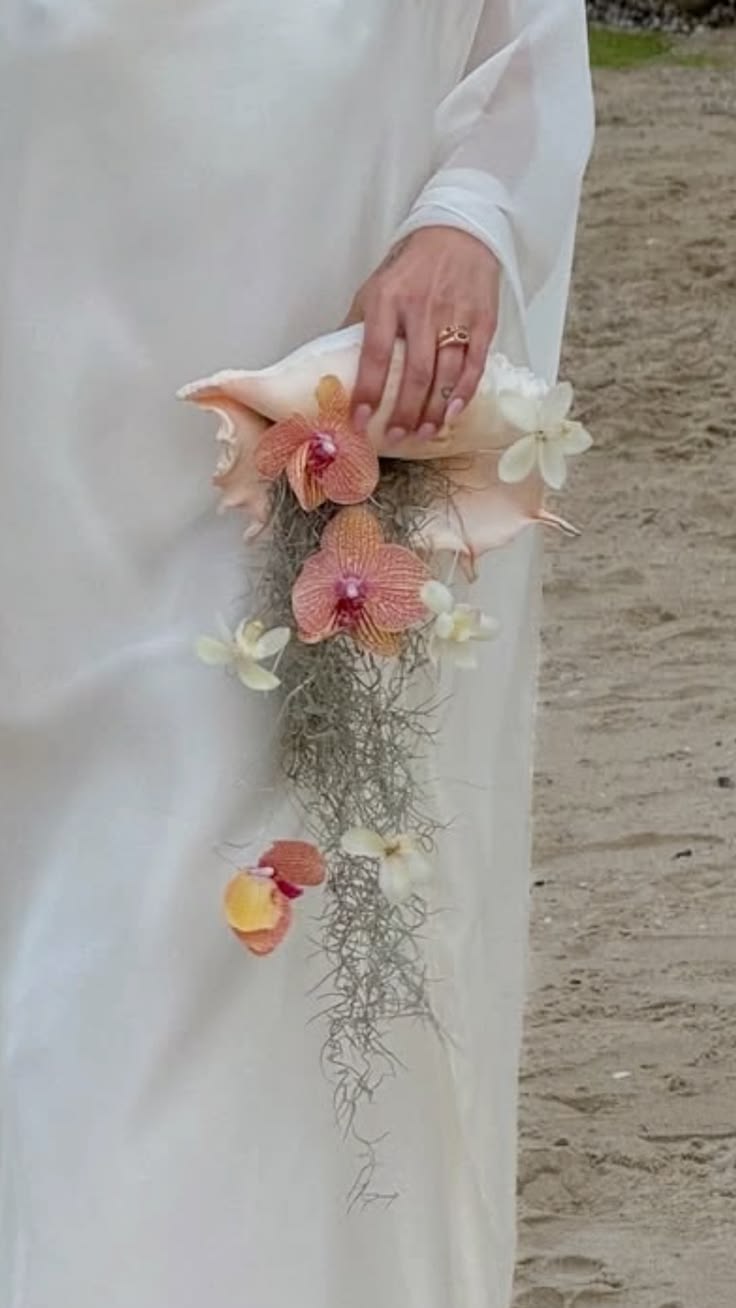 beachy bridal bouquet