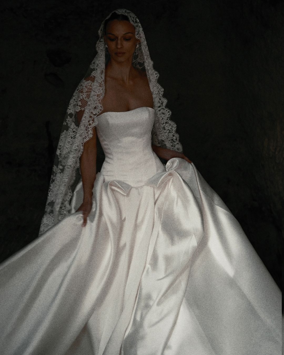 vintage style bridal dress